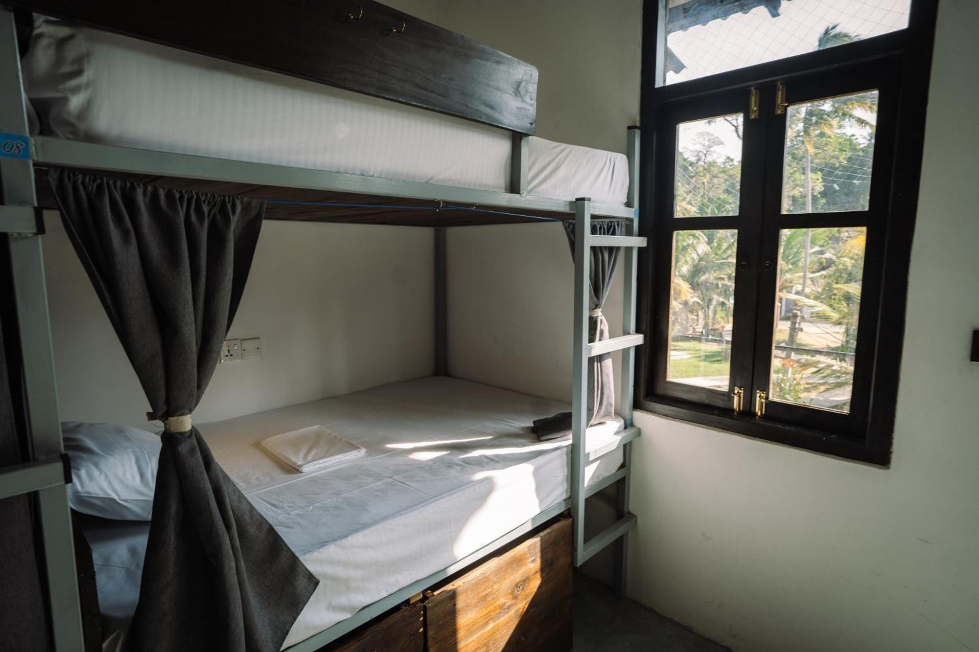 Chill Vibes Hiriketiya Hostel Dikwella Kültér fotó